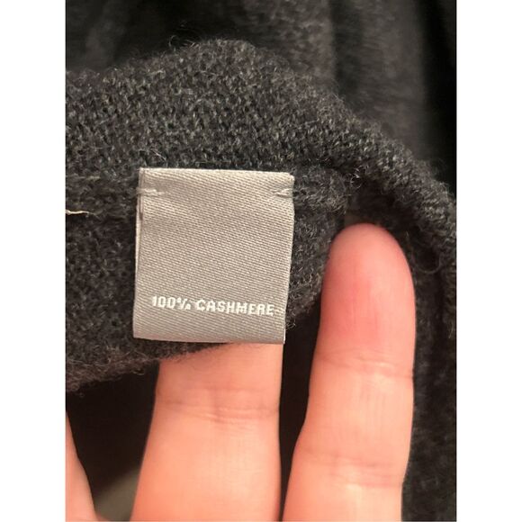 Neiman Marcus 100% cashmere cardigan XS can fit up to large quiet luxury natural - Picture 4 of 9